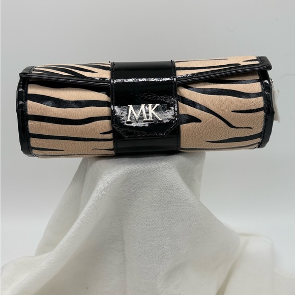 Mary Kay Jewelry Holder - Picture 2 of 12